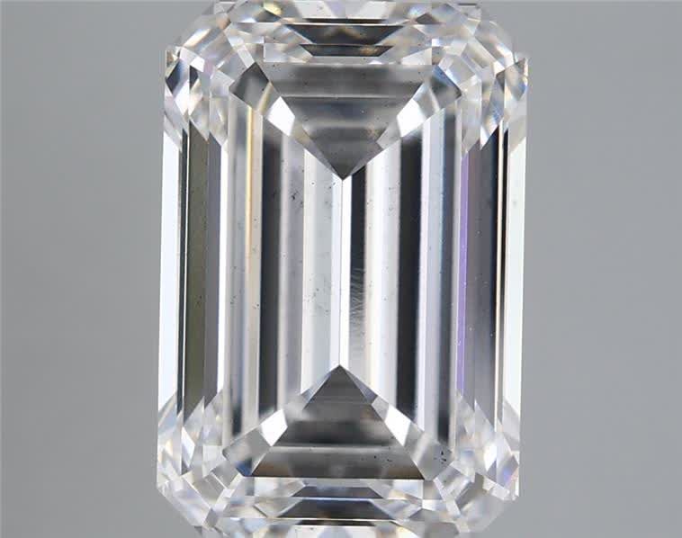 Lab-Grown Emerald Diamond - 5.23 Carats, E Color, VS2 Clarity - Certified by IGI - Report Number: LG648446326