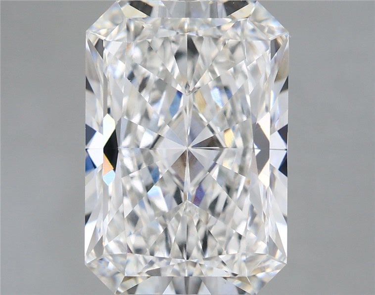 Lab-Grown Radiant Diamond - 7.08 Carats, F Color, VVS2 Clarity - Certified by IGI - Report Number: LG675512447