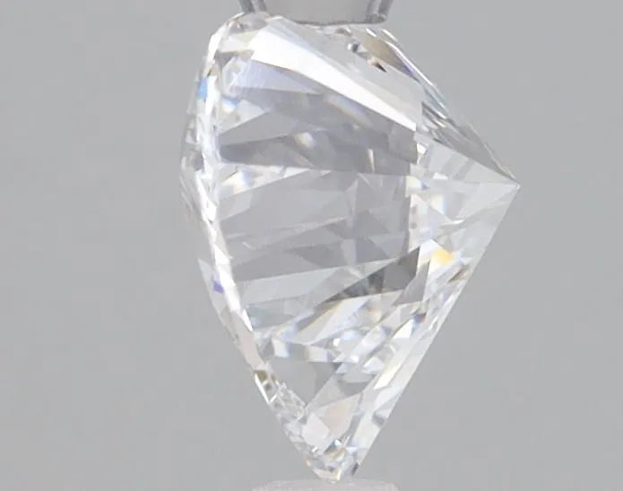 Lab-Grown Heart Diamond - 1.47 Carats, E Color, VS1 Clarity - Sustainable Luxury and Dazzling Brilliance-IGI·Certified