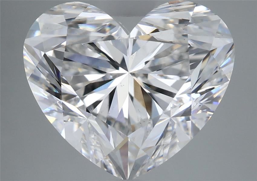 Lab-Grown Heart Diamond - 7.03 Carats, E Color, VS1 Clarity - Certified by IGI - Report Number: LG706547852