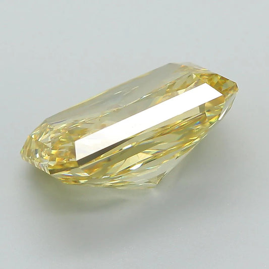 Diamant de laboratoire radiant de 7,84 ct (couleur jaune vif fantaisie, pureté VVS2, certifié IGI)