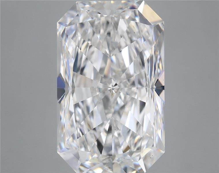 Lab-Grown Radiant Diamond - 8.0 Carats, E Color, VS1 Clarity - Certified by IGI - Report Number: LG691523156