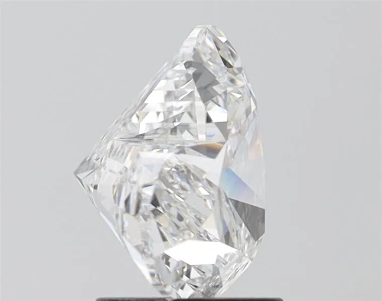 Lab-Grown Heart Diamond - 2.53 Carats, E Color, VS1 Clarity - Sustainable Luxury and Dazzling Brilliance-IGI·Certified