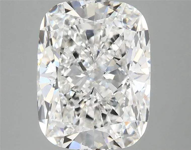 3,91 ct Kissenförmiger, modifizierter, im Labor gezüchteter Diamant (Farbe E, Reinheit VS1, IGI-zertifiziert)