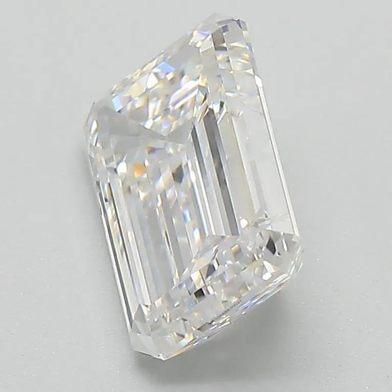 2.27ct Emerald Lab Grown Diamond (Colour E, Clarity VVS1, IGI Certified)