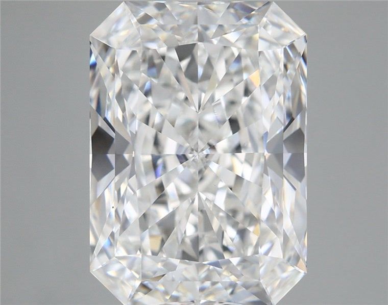 Lab-Grown Radiant Diamond - 7.07 Carats, E Color, VS1 Clarity - Certified by IGI - Report Number: LG701502030
