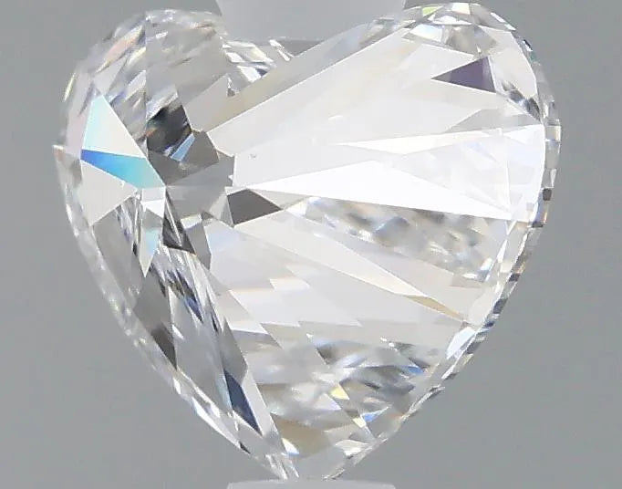Lab-Grown Heart Diamond - 1.06 Carats, E Color, VVS2 Clarity - Sustainable Luxury and Dazzling Brilliance-IGI·Certified