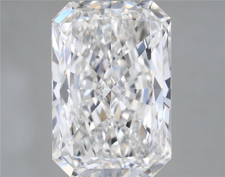 Lab-Grown Radiant Diamond - 7.1 Carats, E Color, VS2 Clarity - Certified by IGI - Report Number: LG674557595