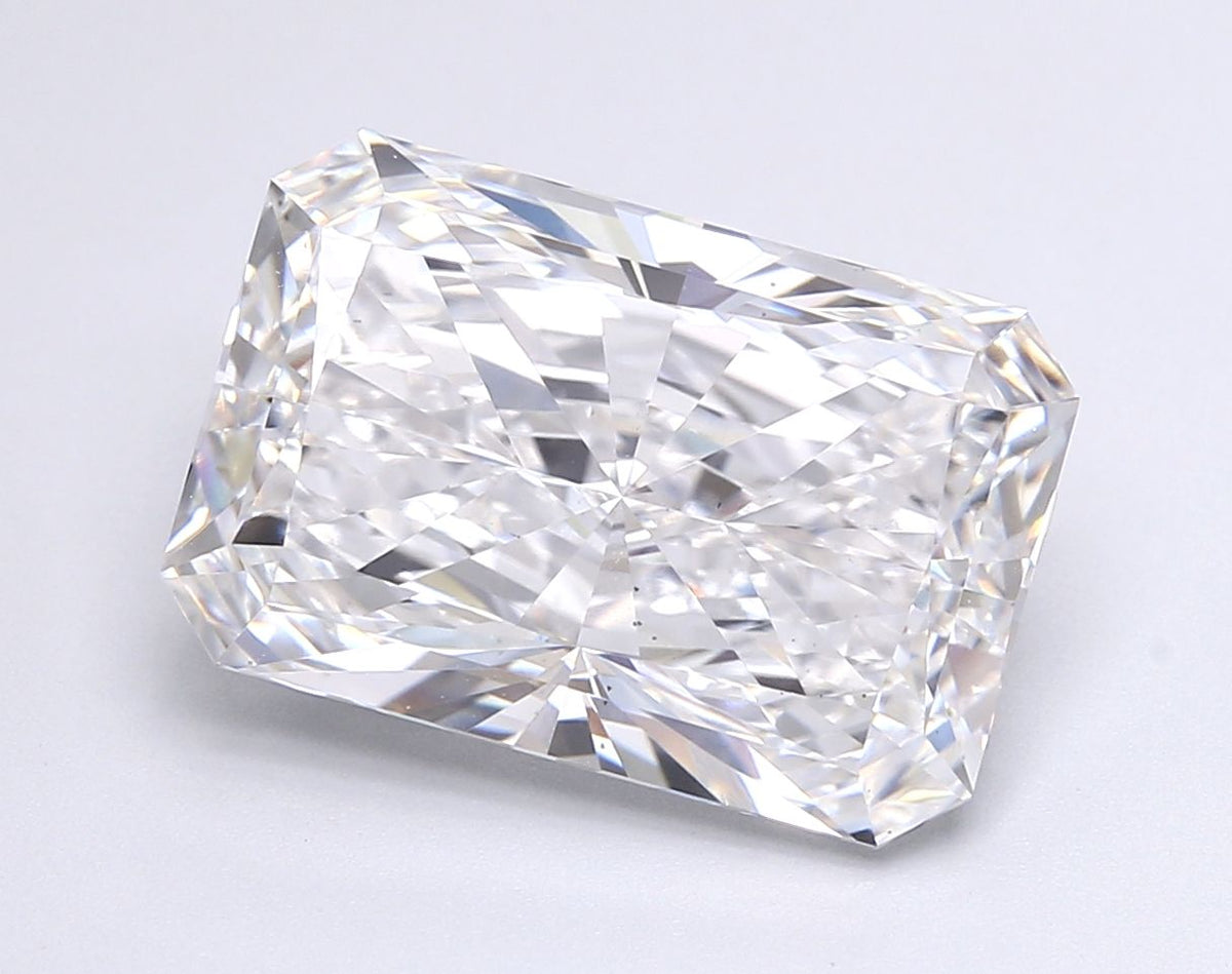 Lab-Grown Radiant Diamond - 7.57 Carats, E Color, VS2 Clarity - Certified by IGI - Report Number: LG644404663