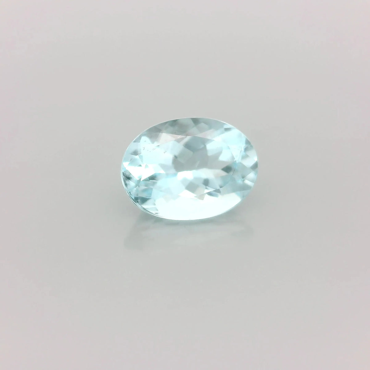 1.13ct Oval Natural Aquamarine (Colour Blue, Clarity Eye Clean, Cut Faceted)