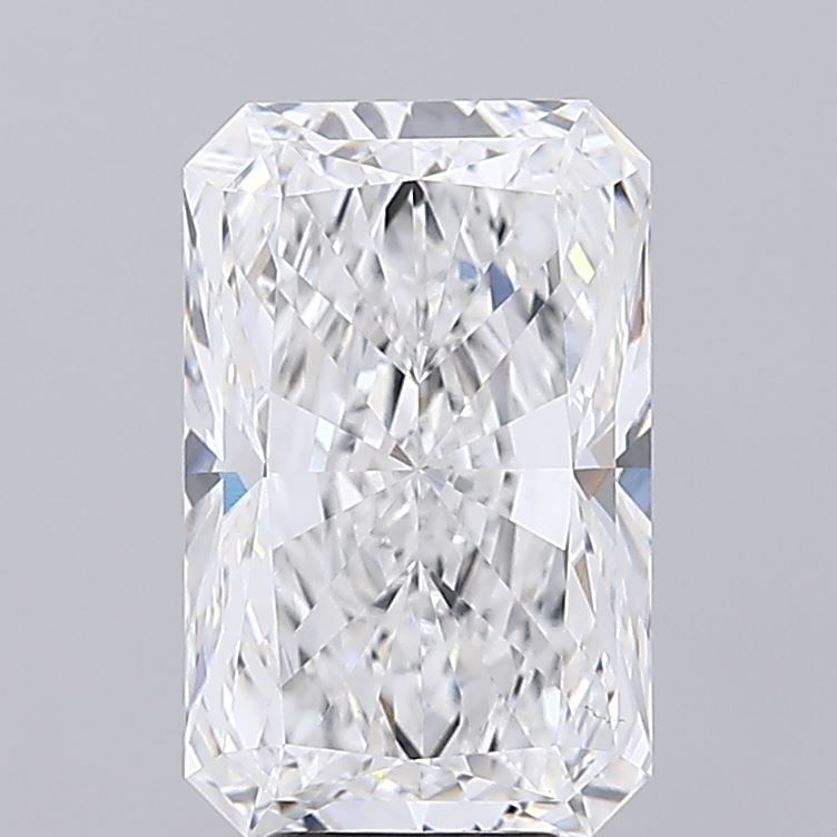 Lab-Grown Radiant Diamond - 7.05 Carats, E Color, VS1 Clarity - Certified by IGI - Report Number: LG669473599