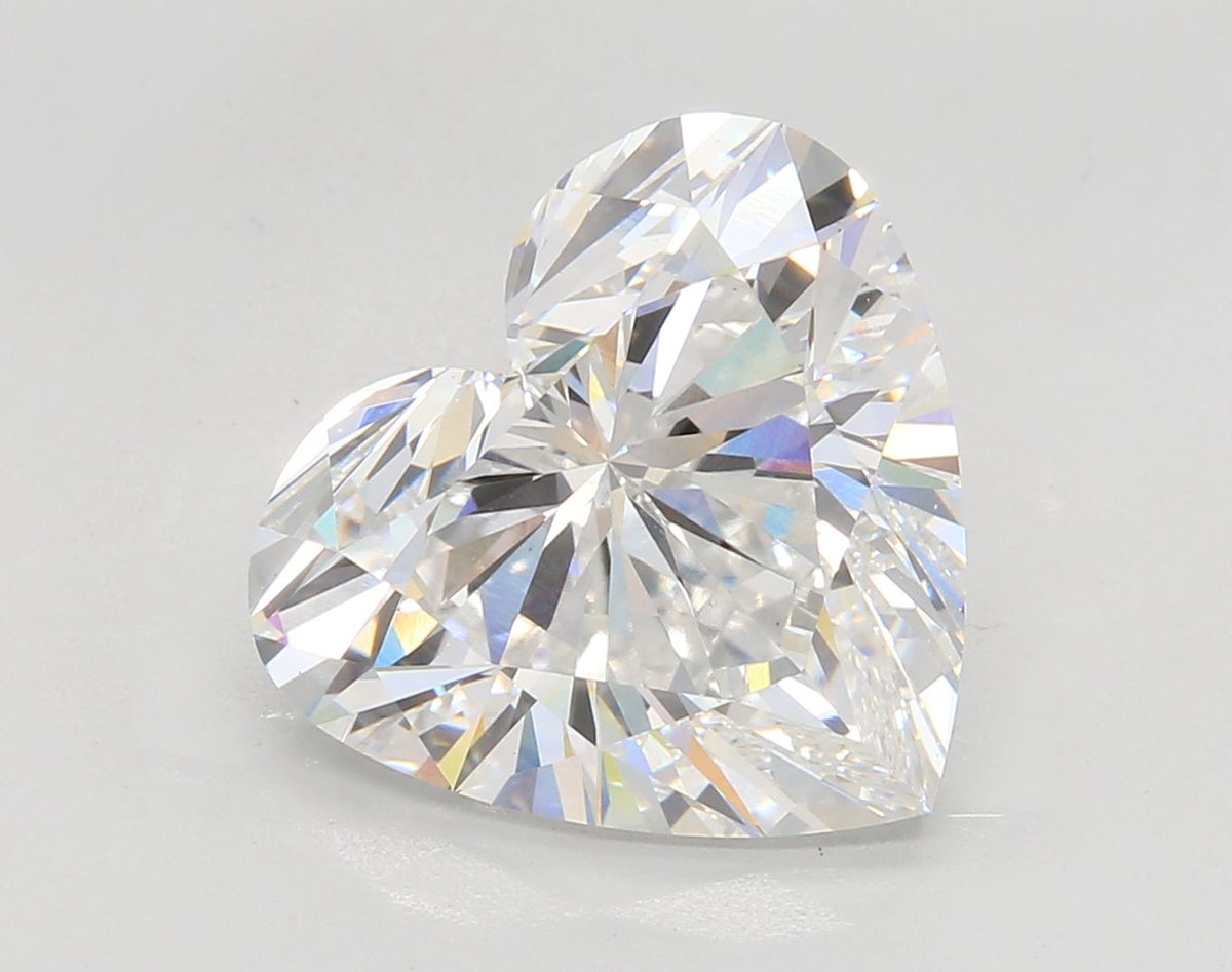 Lab-Grown Heart Diamond - 7.06 Carats, E Color, VS1 Clarity - Certified by IGI - Report Number: LG662469141