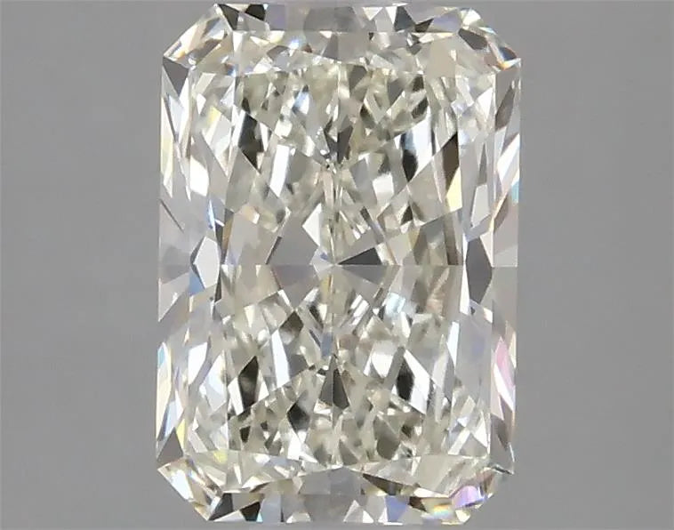 1.93ct Radiant Lab Grown Diamond (Colour I, Clarity VVS2, IGI Certified)