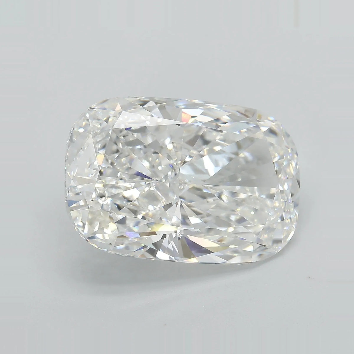 Diamant de laboratoire modifié coussin de 14,18 ct (couleur F, pureté VVS2, certifié IGI)