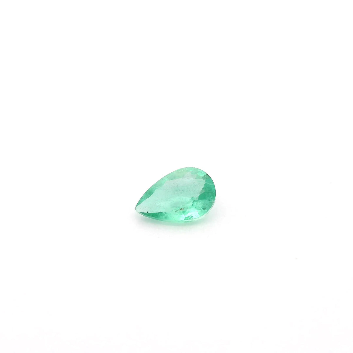 0.32ct Pear Natural Emerald (Colour Green, Clarity Slightly Included, Cut Faceted)