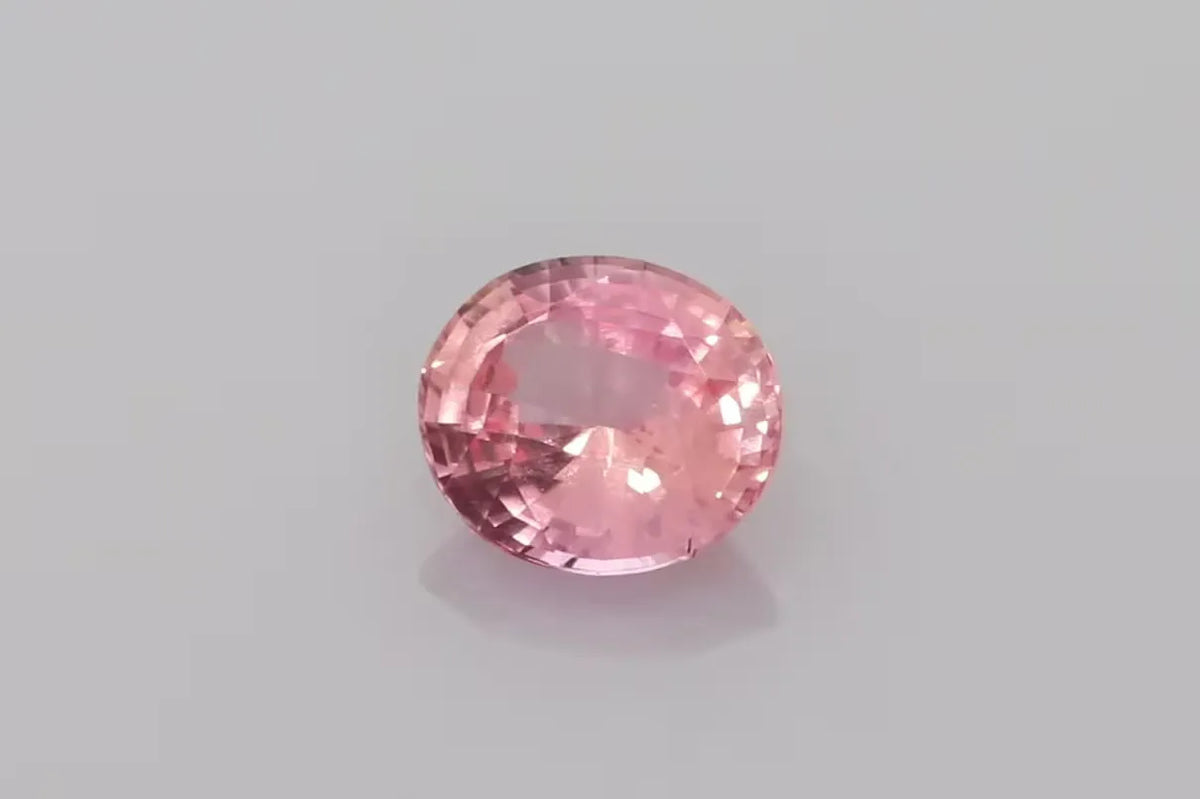 1.05ct Oval Natural Sapphire (Colour Multicolor, Clarity Slightly Included, Cut Faceted)