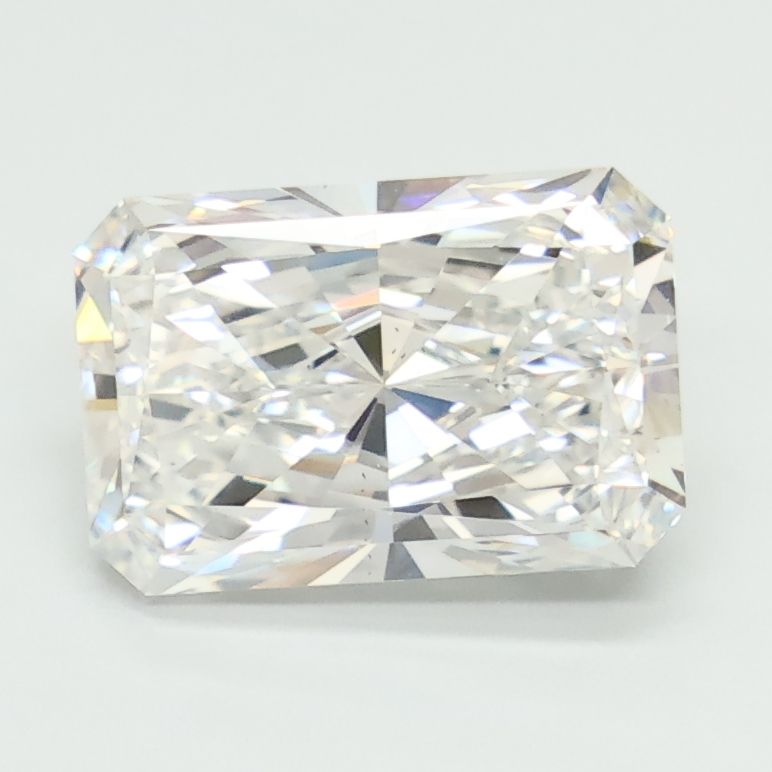 Lab-Grown Radiant Diamond - 2.5 Carats, E Color, VS2 Clarity - Certified by IGI - Report Number: LG700593193