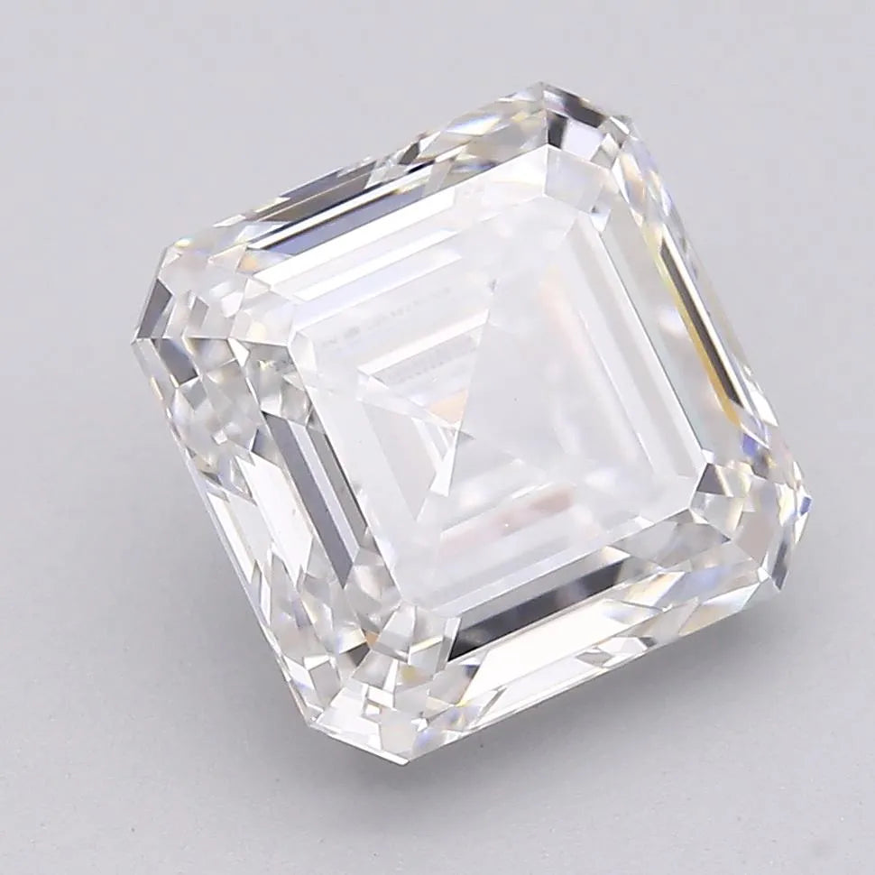 2.17ct Square emerald Lab Grown Diamond (Colour E, Clarity VVS2, IGI Certified)