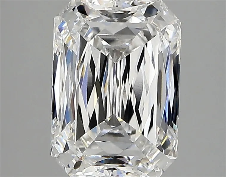 2.78ct Radiant Lab Grown Diamond (Colour D, Clarity VVS2, IGI Certified)