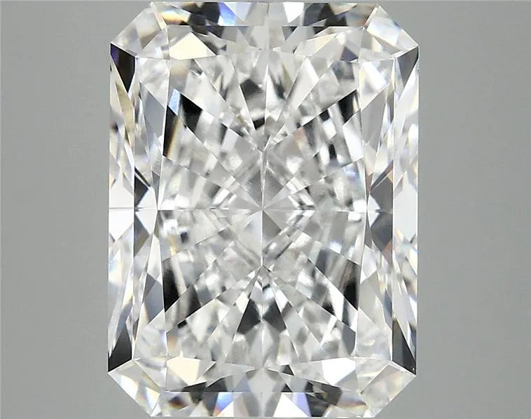 6.02ct Radiant Lab Grown Diamond (Colour D, Clarity VVS2, IGI Certified)