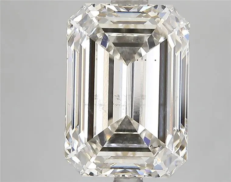 Diamant émeraude de 5,38 ct (couleur I, pureté VS2, certifié IGI)