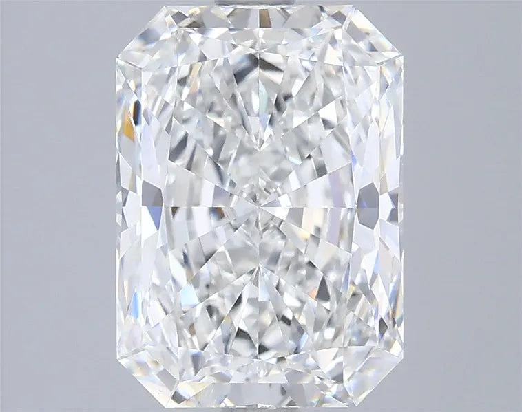 3.10ct Radiant Lab Grown Diamond (Colour E, Clarity VS1, IGI Certified)