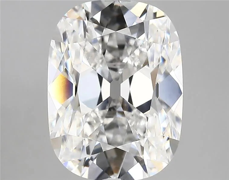 4.74ct Cushion modified Lab Grown Diamond (Colour E, Clarity VVS2, IGI Certified)