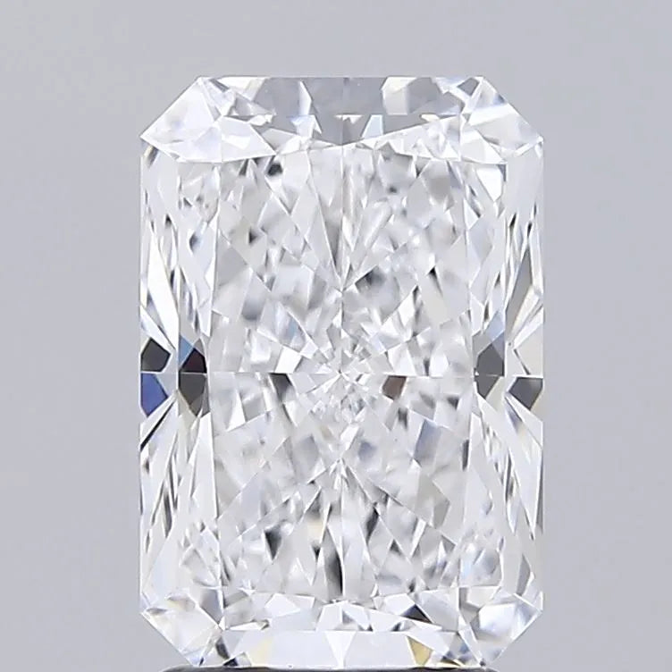 2.75ct Radiant Lab Grown Diamond (Colour D, Clarity VVS2, IGI Certified)