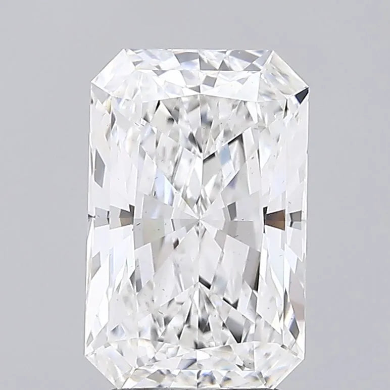 2.51ct Radiant Lab Grown Diamond (Colour E, Clarity VS2, IGI Certified)