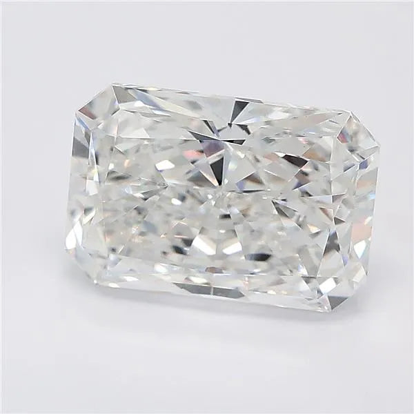 3.72ct Radiant Lab Grown Diamond (Colour E, Clarity VS1, IGI Certified)