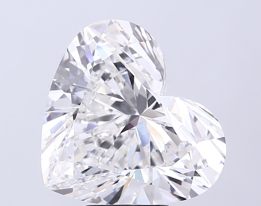 Lab-Grown Heart Diamond - 8.1 Carats, E Color, VS1 Clarity - Certified by IGI - Report Number: LG712587942