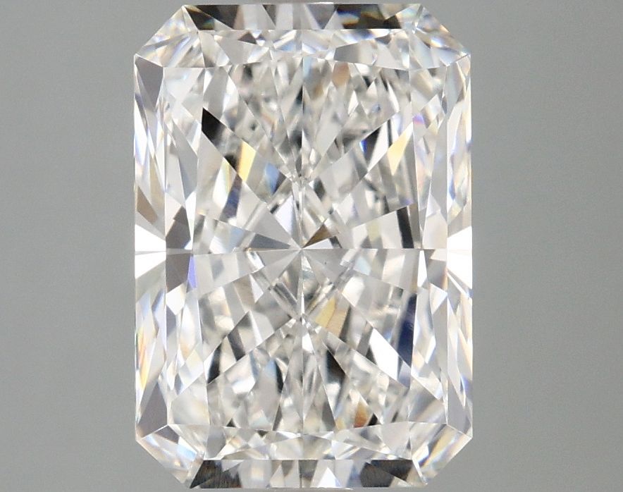 Lab-Grown Radiant Diamond - 2.97 Carats, F Color, VVS2 Clarity - Certified by IGI - Report Number: LG670474532