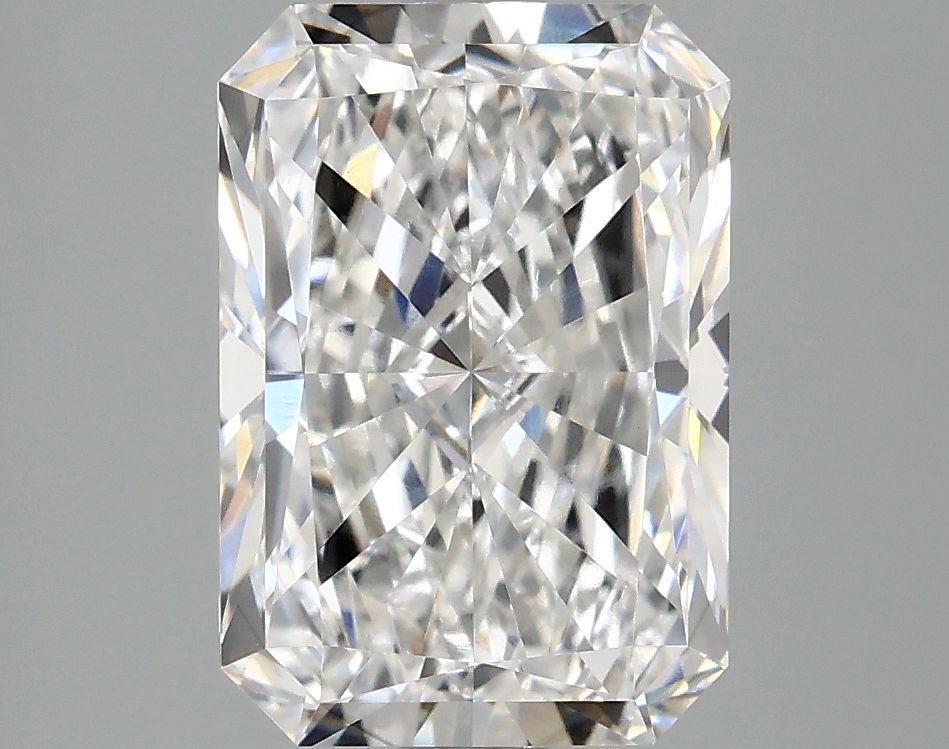 Lab-Grown Radiant Diamond - 3.01 Carats, F Color, VVS2 Clarity - Certified by IGI - Report Number: LG690528547