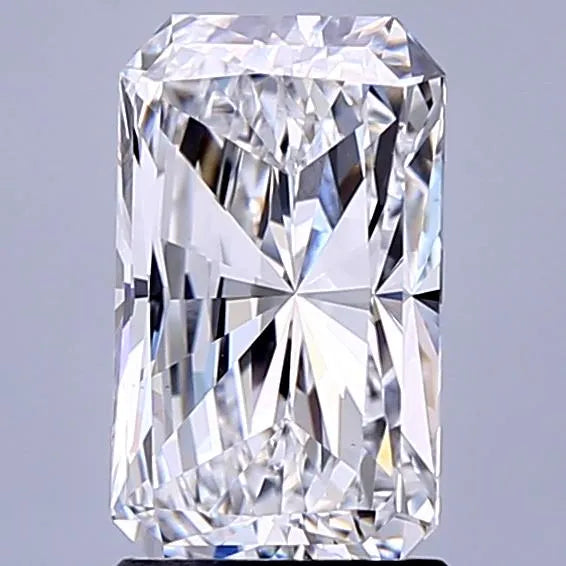 2.20ct Radiant Lab Grown Diamond (Colour D, Clarity VVS2, IGI Certified)