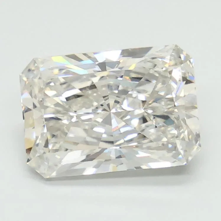 2.51ct Radiant Lab Grown Diamond (Colour G, Clarity VVS2, IGI Certified)