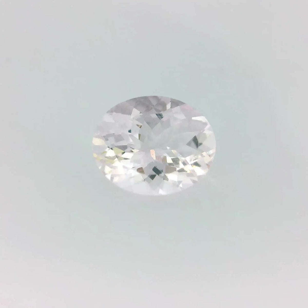 2.55ct Oval Natural Morganite (Colour Pink, Clarity Eye Clean, Cut Faceted)