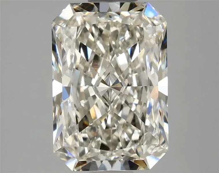 2.59ct Radiant Lab Grown Diamond (Colour H, Clarity VS1, IGI Certified)