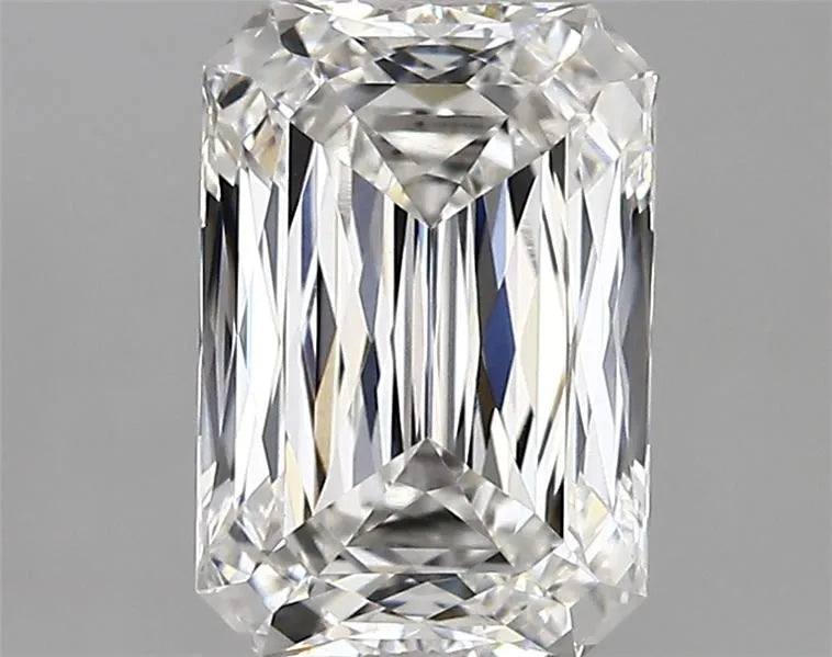 2.71ct Radiant Lab Grown Diamond (Colour E, Clarity VVS2, IGI Certified)
