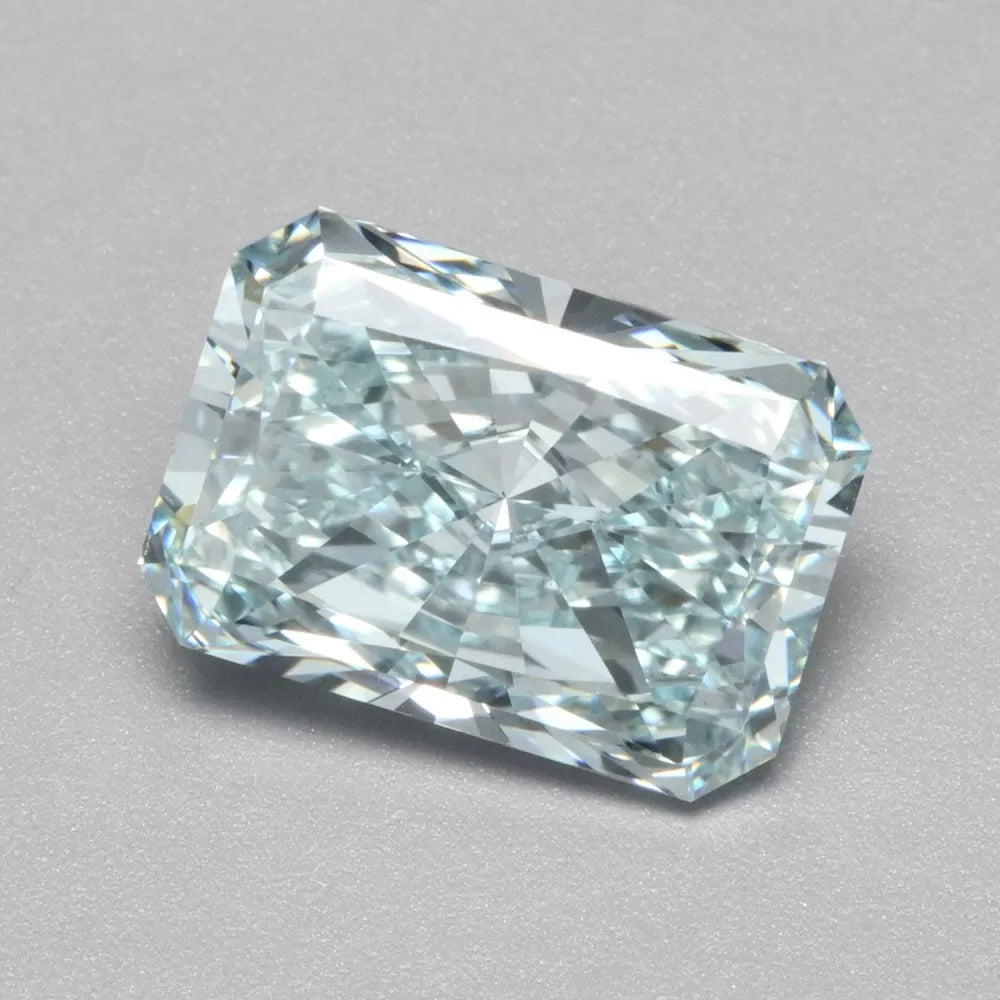 2.99ct Radiant Lab Grown Diamond (Colour Fancy Intense Green, Clarity VS1, IGI Certified)