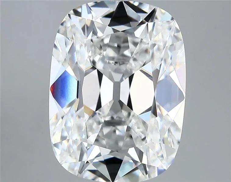 6.04ct Cushion modified Lab Grown Diamond (Colour E, Clarity VVS2, IGI Certified)