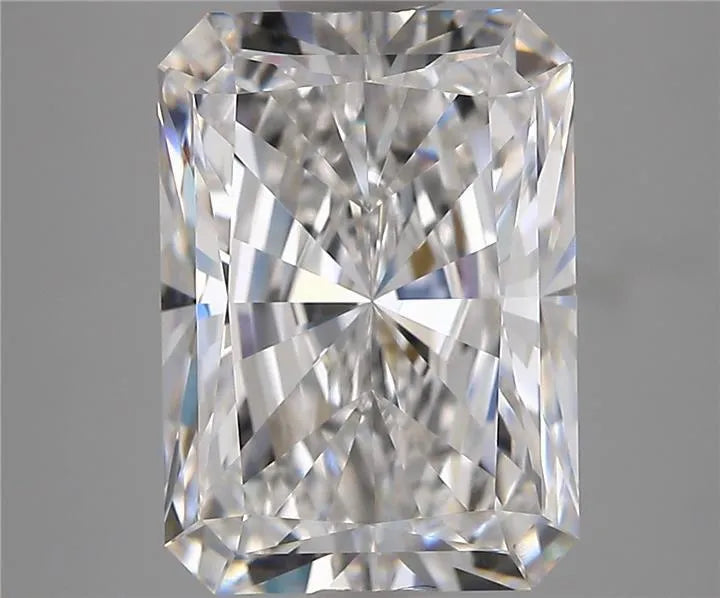 4.02ct Radiant Lab Grown Diamond (Colour D, Clarity VVS1, IGI Certified)