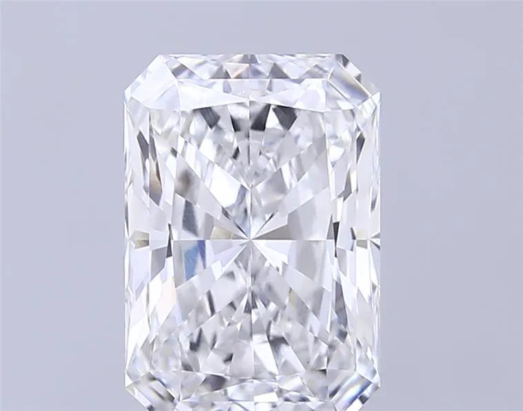 4,08 ct strahlender, im Labor gezüchteter Diamant (Farbe E, Reinheit VVS2, IGI-zertifiziert)