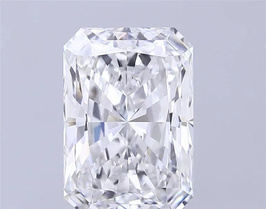 4.08ct Radiant Lab Grown Diamond (Colour E, Clarity VVS2, IGI Certified)