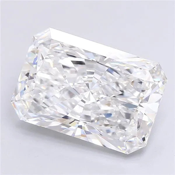 8.03ct Radiant Lab Grown Diamond (Colour E, Clarity VVS2, IGI Certified)