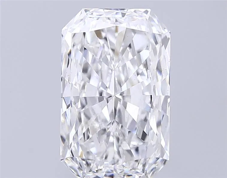 4.00ct Radiant Lab Grown Diamond (Colour E, Clarity VS1, IGI Certified)