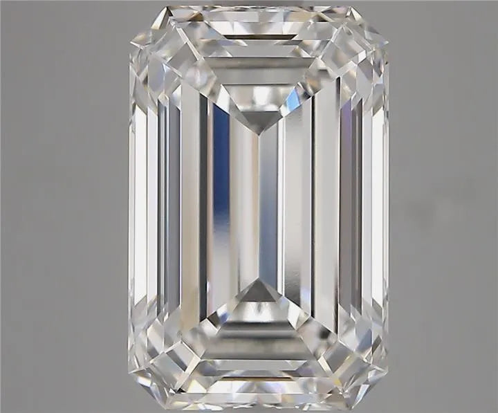 Diamant émeraude de 6,31 ct (couleur E, pureté VVS1, certifié IGI)
