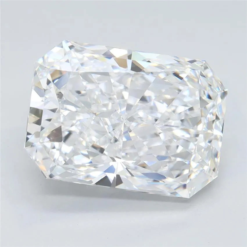 4.56ct Radiant Lab Grown Diamond (Colour D, Clarity VVS1, GIA Certified)