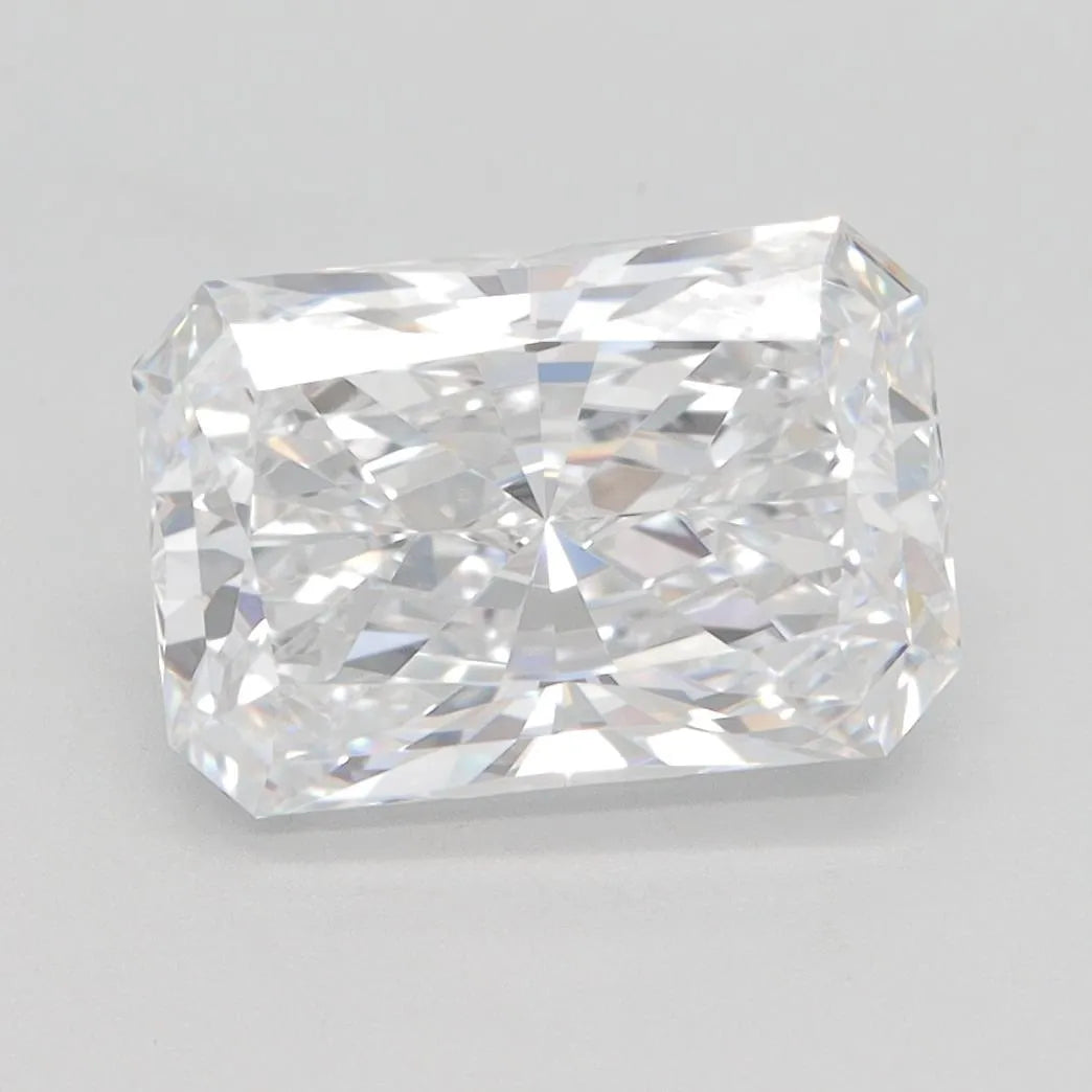 2.72ct Radiant Lab Grown Diamond (Colour D, Clarity VVS1, GIA Certified)