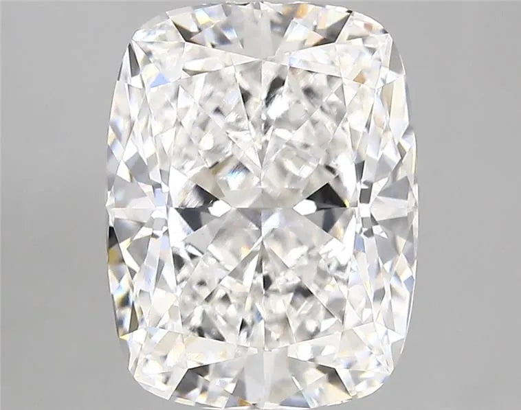 4,42 ct kissenförmiger, modifizierter, im Labor gezüchteter Diamant (Farbe E, Reinheit VVS2, IGI-zertifiziert)