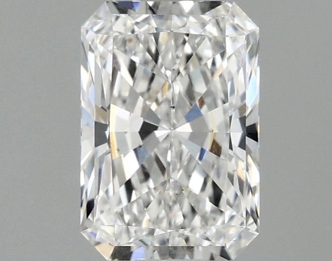 Lab-Grown Radiant Diamond - 0.96 Carats, E Color, VS2 Clarity - Certified by IGI - Report Number: LG641487852